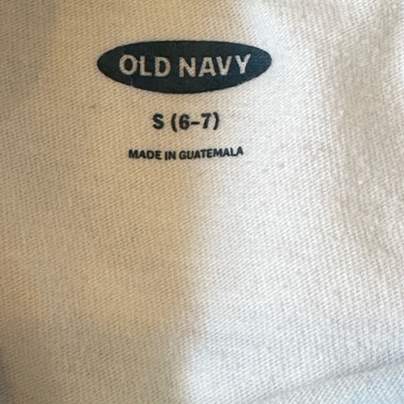 Old Navy short sleeve graphic t-shirt - Picture 3 of 4